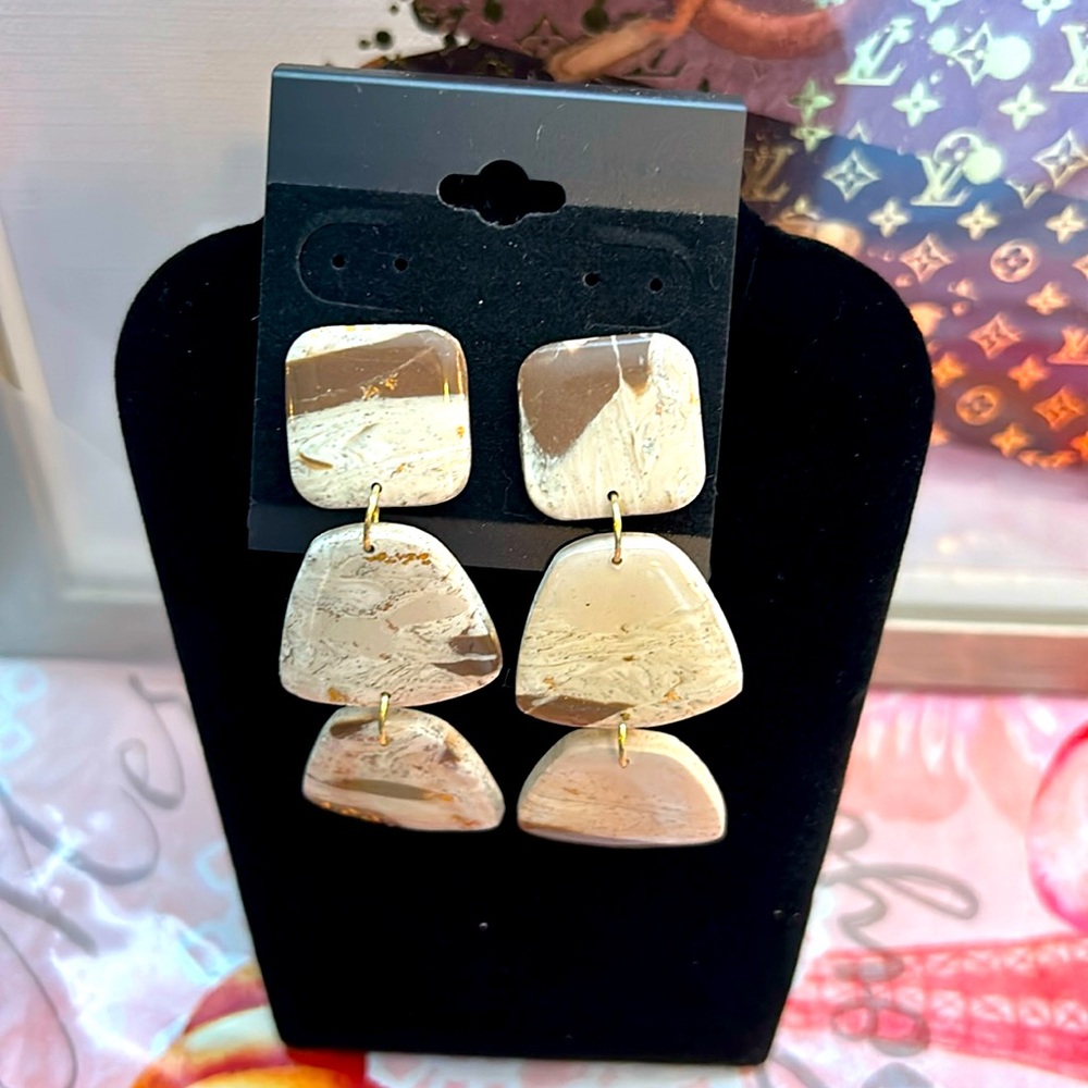 Stone look. Three tier lightweight earrings. Earthy natural